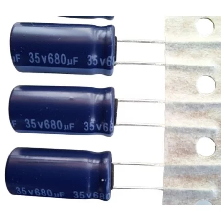 Kondensator 680uF 35V Low ESR Long Life AISHI | Sensim.pl